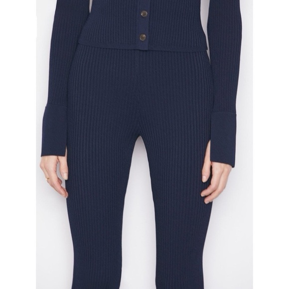 NWOT Frame Ribbed Knit Crop Kick Sweater Pant - Navy - Size Large - Picture 3 of 10
